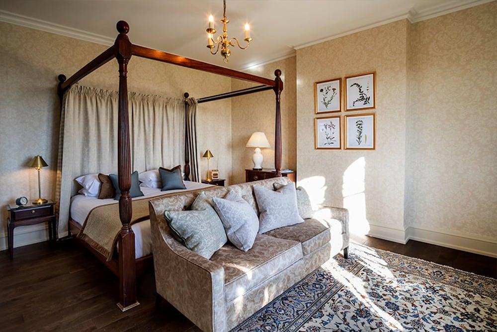 Eastwell Manor, Champneys Hotel & Spa 애슈퍼드 외부 사진