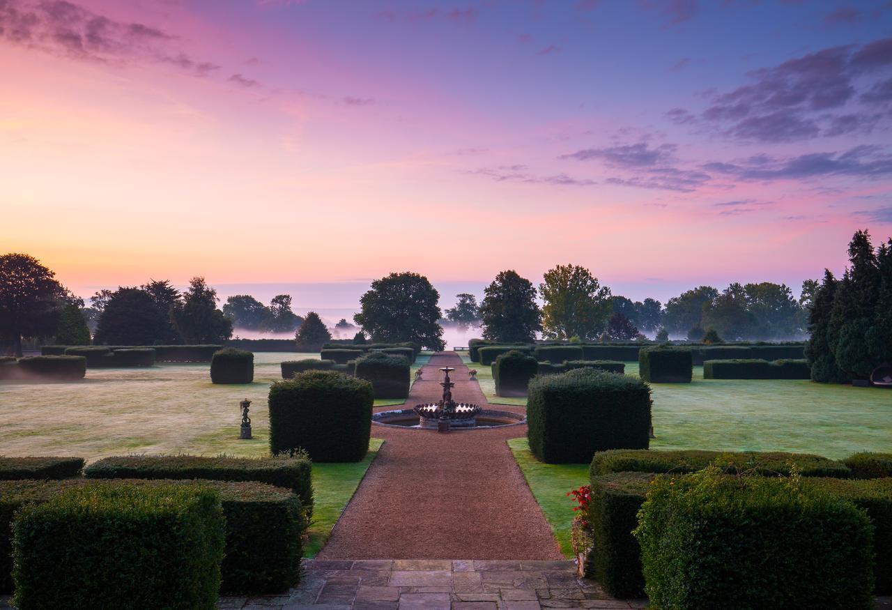 Eastwell Manor, Champneys Hotel & Spa 애슈퍼드 외부 사진