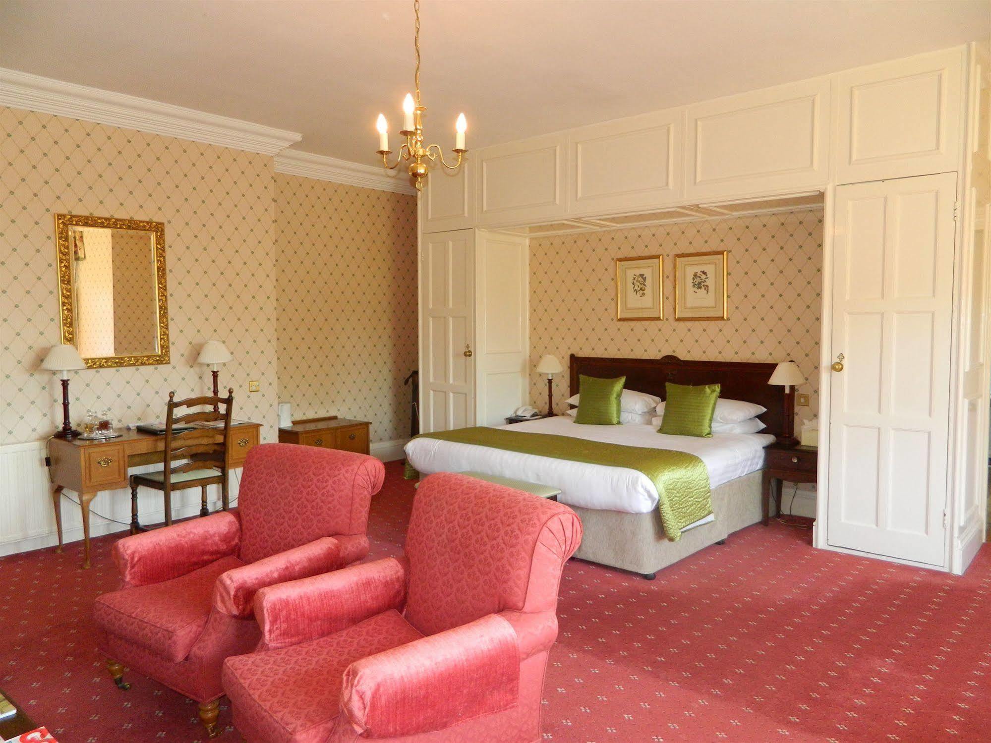 Eastwell Manor, Champneys Hotel & Spa 애슈퍼드 외부 사진